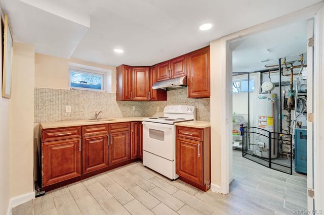 54 Cypress Avenue, Bethpage, NY 11714