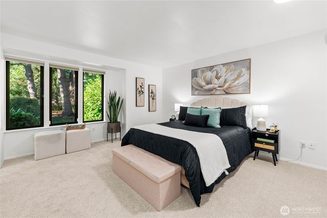 18001 NE 10th Street, Bellevue, WA 98008