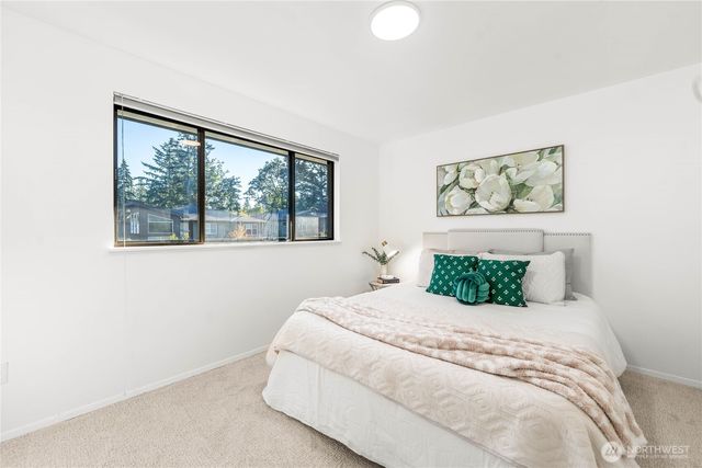 18001 NE 10th Street, Bellevue, WA 98008