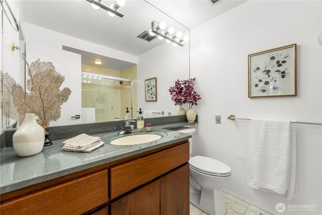 18001 NE 10th Street, Bellevue, WA 98008