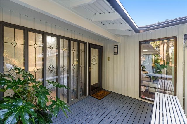 18001 NE 10th Street, Bellevue, WA 98008