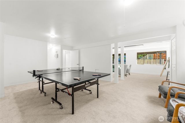 18001 NE 10th Street, Bellevue, WA 98008