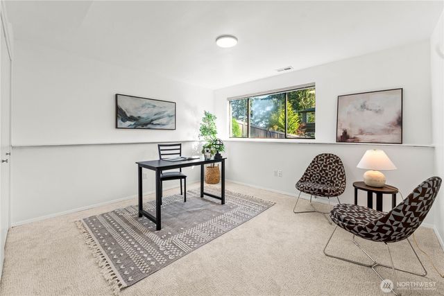 18001 NE 10th Street, Bellevue, WA 98008
