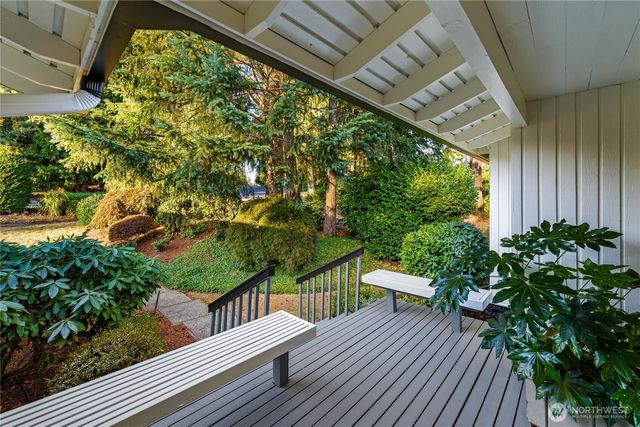 18001 NE 10th Street, Bellevue, WA 98008