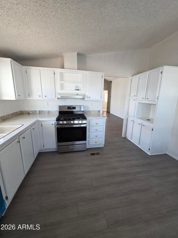 2200 N Delaware Drive 96, Apache Junction, AZ 85120 — exterior