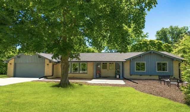 7364 N Braeburn LANE, Glendale, WI 53209