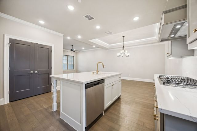 305 Sunset Lane 103, Fort Worth, TX 76114