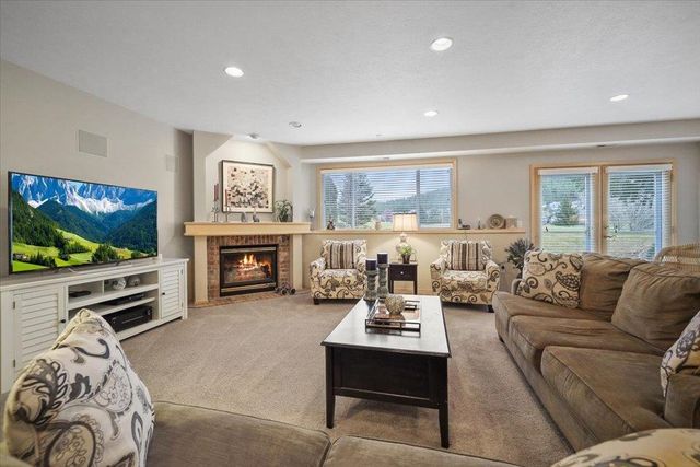 24314 E Pinehurst Ln, Liberty Lake, WA 99019
