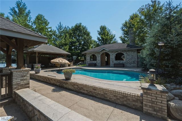 1387 Nesbitt Road, Northfield, OH 44067