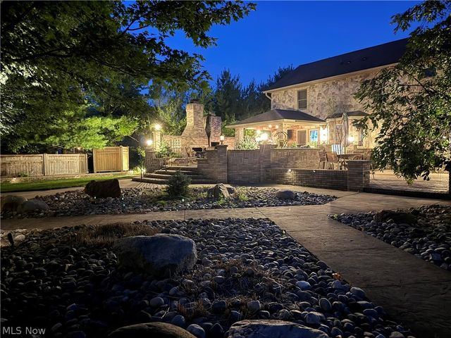 1387 Nesbitt Road, Northfield, OH 44067
