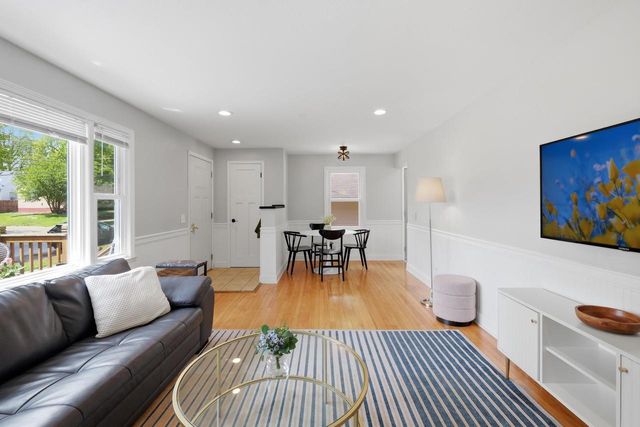 713 Dempsey Road, Madison, WI 53714