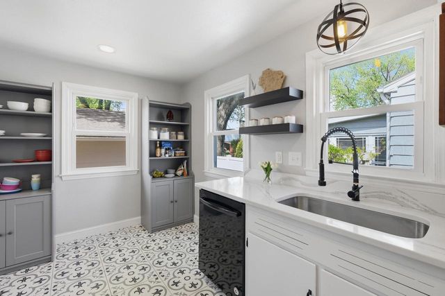 713 Dempsey Road, Madison, WI 53714