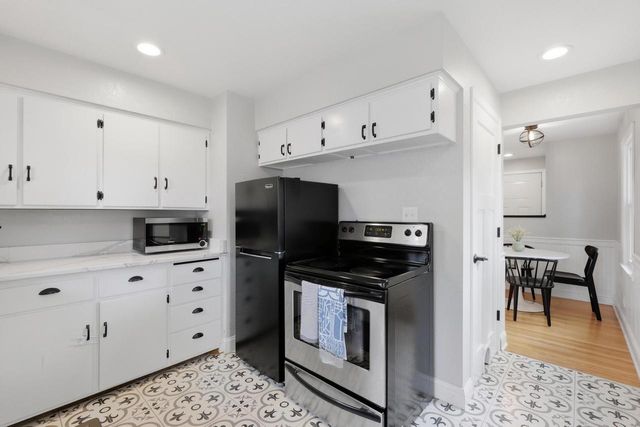 713 Dempsey Road, Madison, WI 53714
