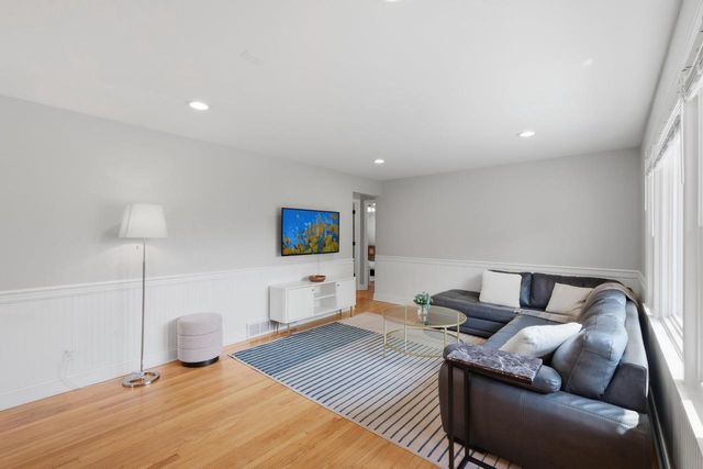 713 Dempsey Road, Madison, WI 53714