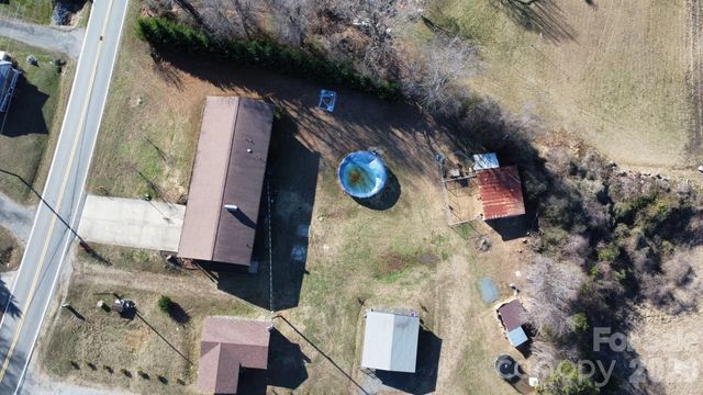 7723 Shoupes Grove Church Road, Hickory, NC 28602