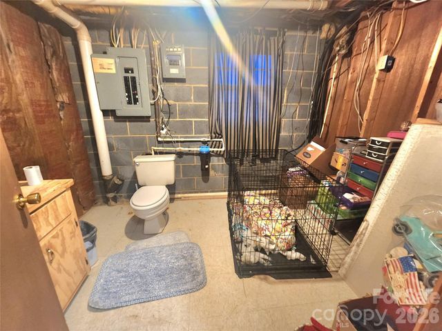 7723 Shoupes Grove Church Road, Hickory, NC 28602