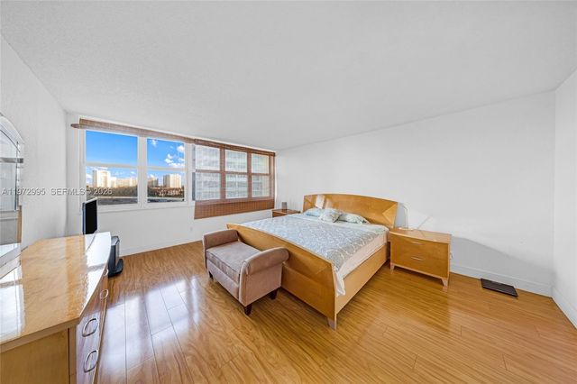 1825 S Ocean Dr 708, Hallandale Beach, FL 33009