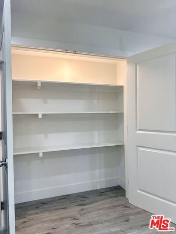 11512 Oxford Avenue F, Hawthorne, CA 90250