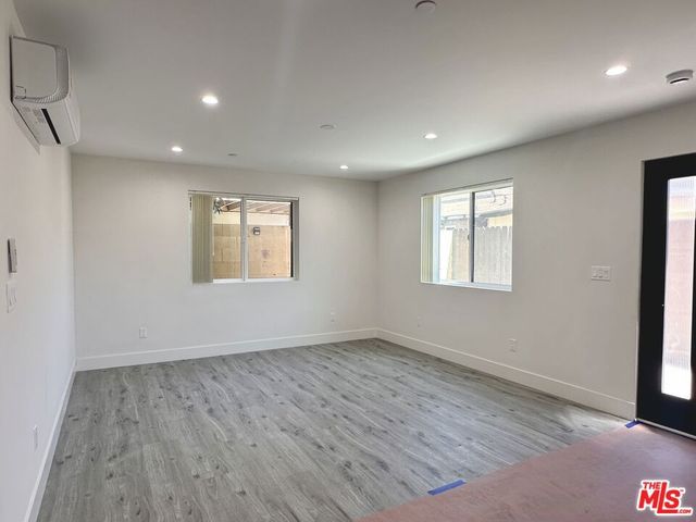11512 Oxford Avenue F, Hawthorne, CA 90250
