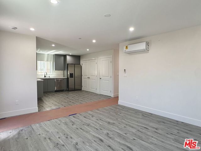 11512 Oxford Avenue F, Hawthorne, CA 90250