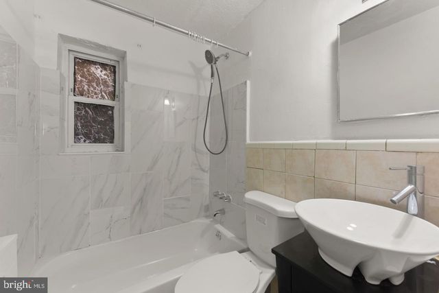 550 MALCOLM X AVE SE, Washington, DC 20032