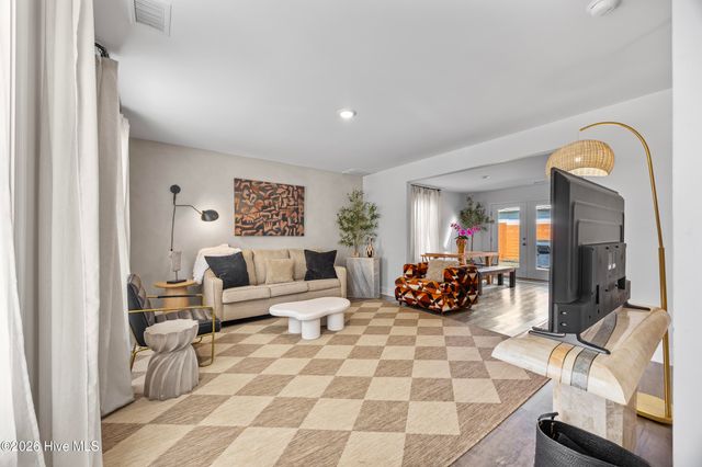 903 Walnut Street, Wilmington, NC 28401