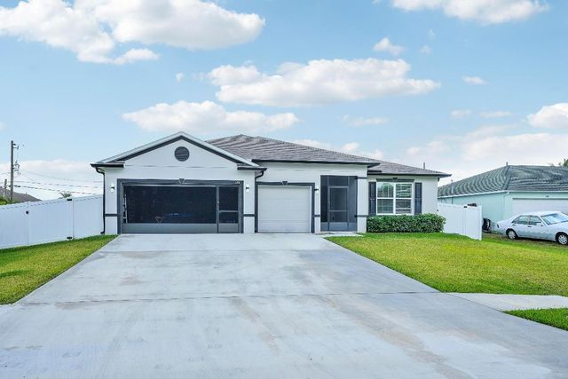684 SW Jada Road, Port St. Lucie, Port St Lucie, FL 34953