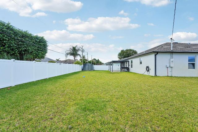 684 SW Jada Road, Port St. Lucie, Port St Lucie, FL 34953