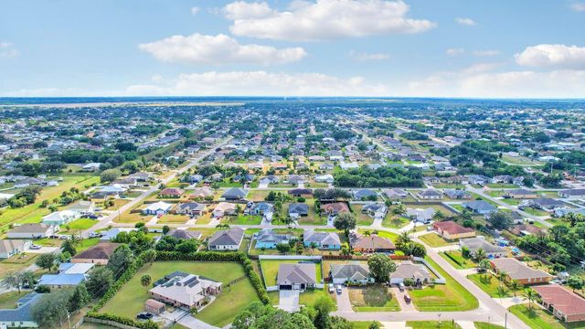 684 SW Jada Road, Port St. Lucie, Port St Lucie, FL 34953