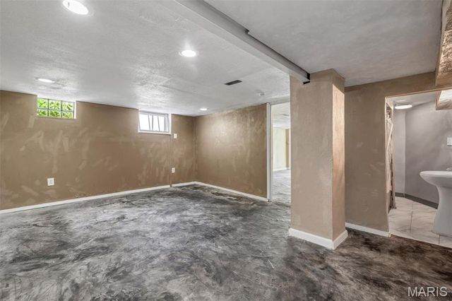 5212 Fletcher Street, Jennings, MO 63136