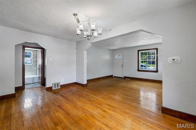 5212 Fletcher Street, Jennings, MO 63136