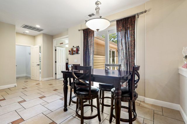 22171 Meyer Road, Bella Vista, CA 96008