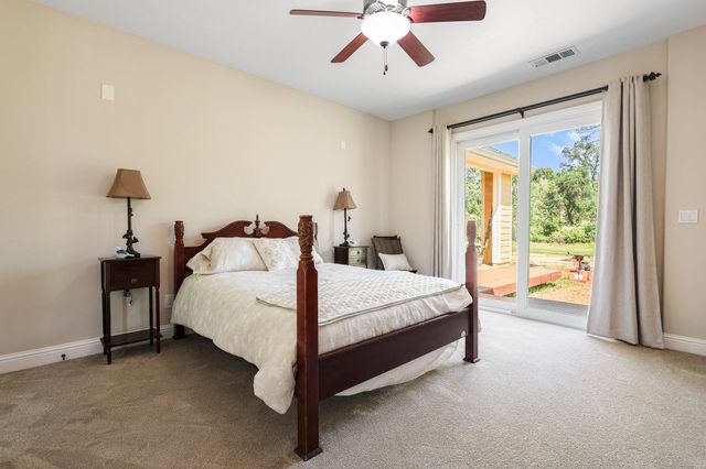 22171 Meyer Road, Bella Vista, CA 96008