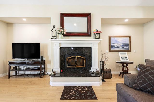 22171 Meyer Road, Bella Vista, CA 96008