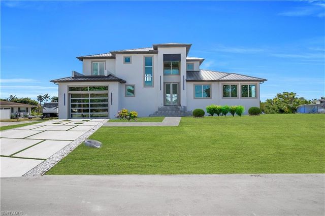 1732 Cascade WAY, North Fort Myers, FL 33901