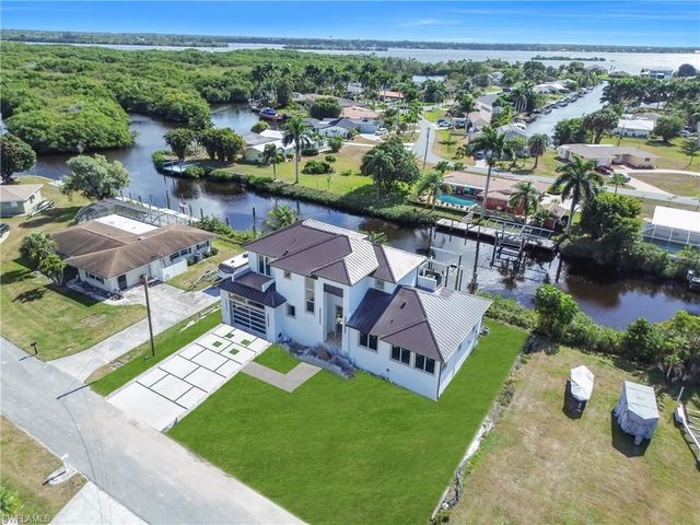 1732 Cascade WAY, North Fort Myers, FL 33901