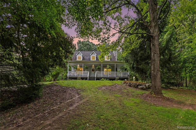 5169 Whipple Lake Road, Independence Charter Township, MI 48348