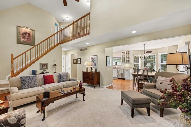 5169 Whipple Lake Road, Independence Charter Township, MI 48348