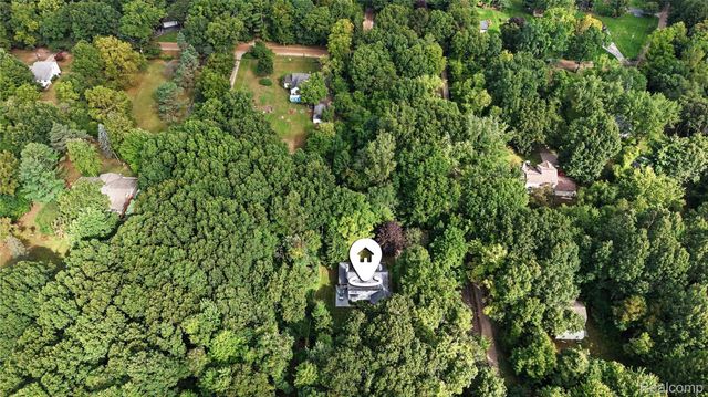 5169 Whipple Lake Road, Independence Charter Township, MI 48348