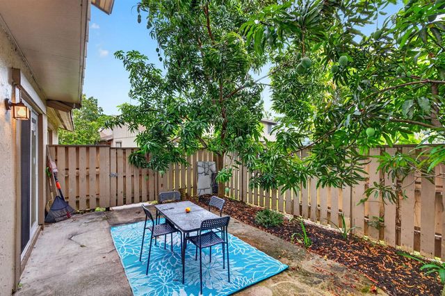 5611 NW 21st Street 8-a, Lauderhill, FL 33313