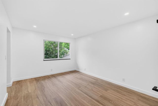 5611 NW 21st Street 8-a, Lauderhill, FL 33313