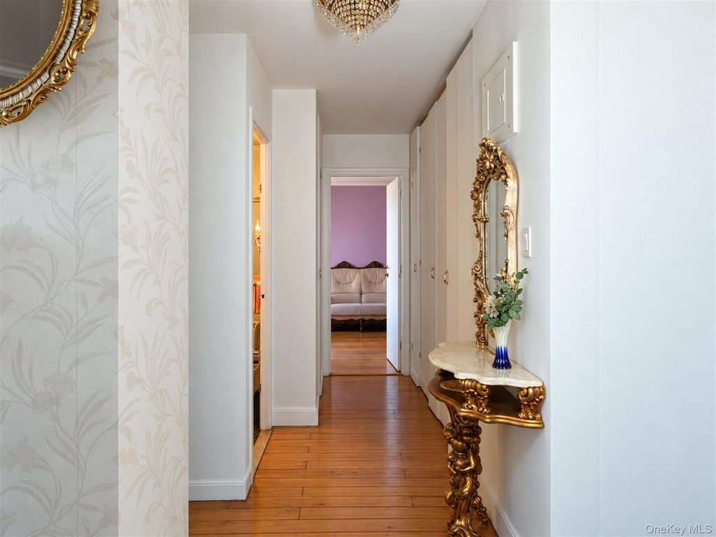 61-20 Grand Central Parkway C1102, Forest Hills, NY 11375 — photo 4