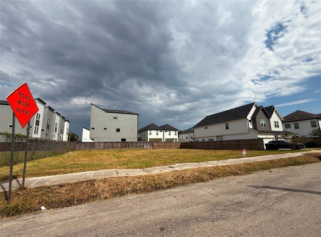 6705 Allegheny Street, Houston, TX 77021