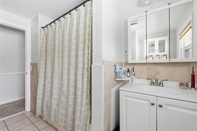 15 Anita Road, Johnston, RI 02919