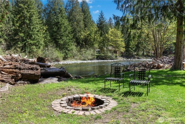 24424 249th Avenue SE, Maple Valley, WA 98038