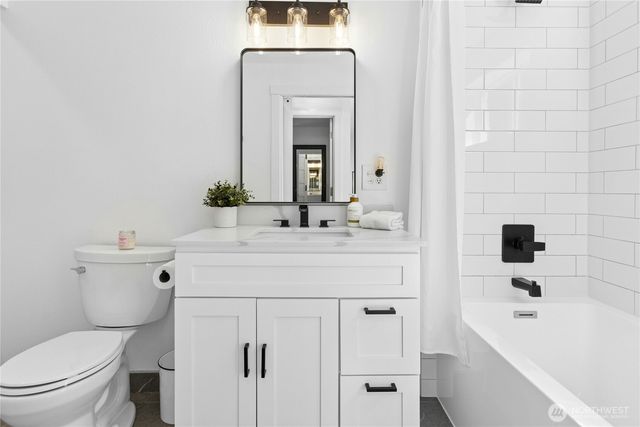 24424 249th Avenue SE, Maple Valley, WA 98038