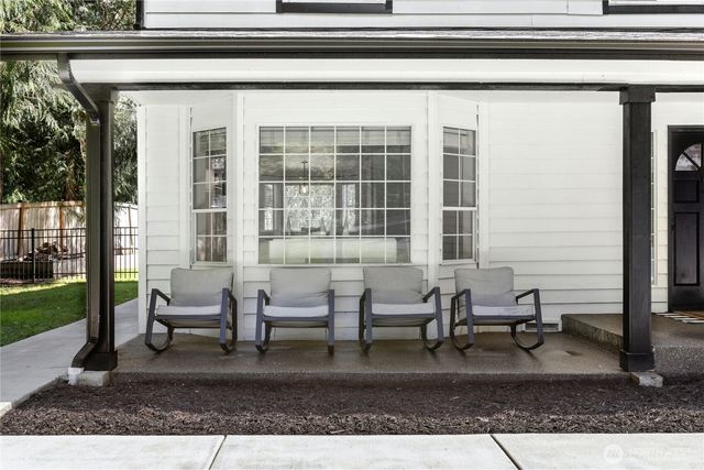 24424 249th Avenue SE, Maple Valley, WA 98038