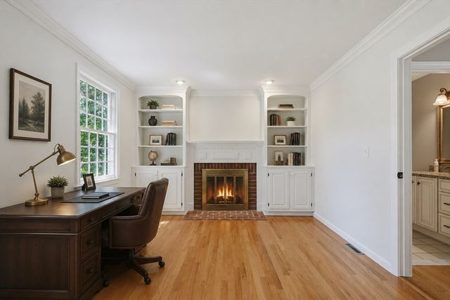 8 Turner Hill Road, Medfield, MA 02052