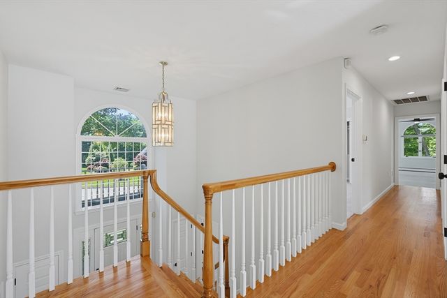 8 Turner Hill Road, Medfield, MA 02052