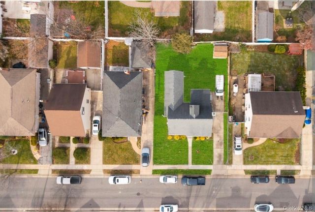 225 Windsor Parkway, Hempstead, NY 11550